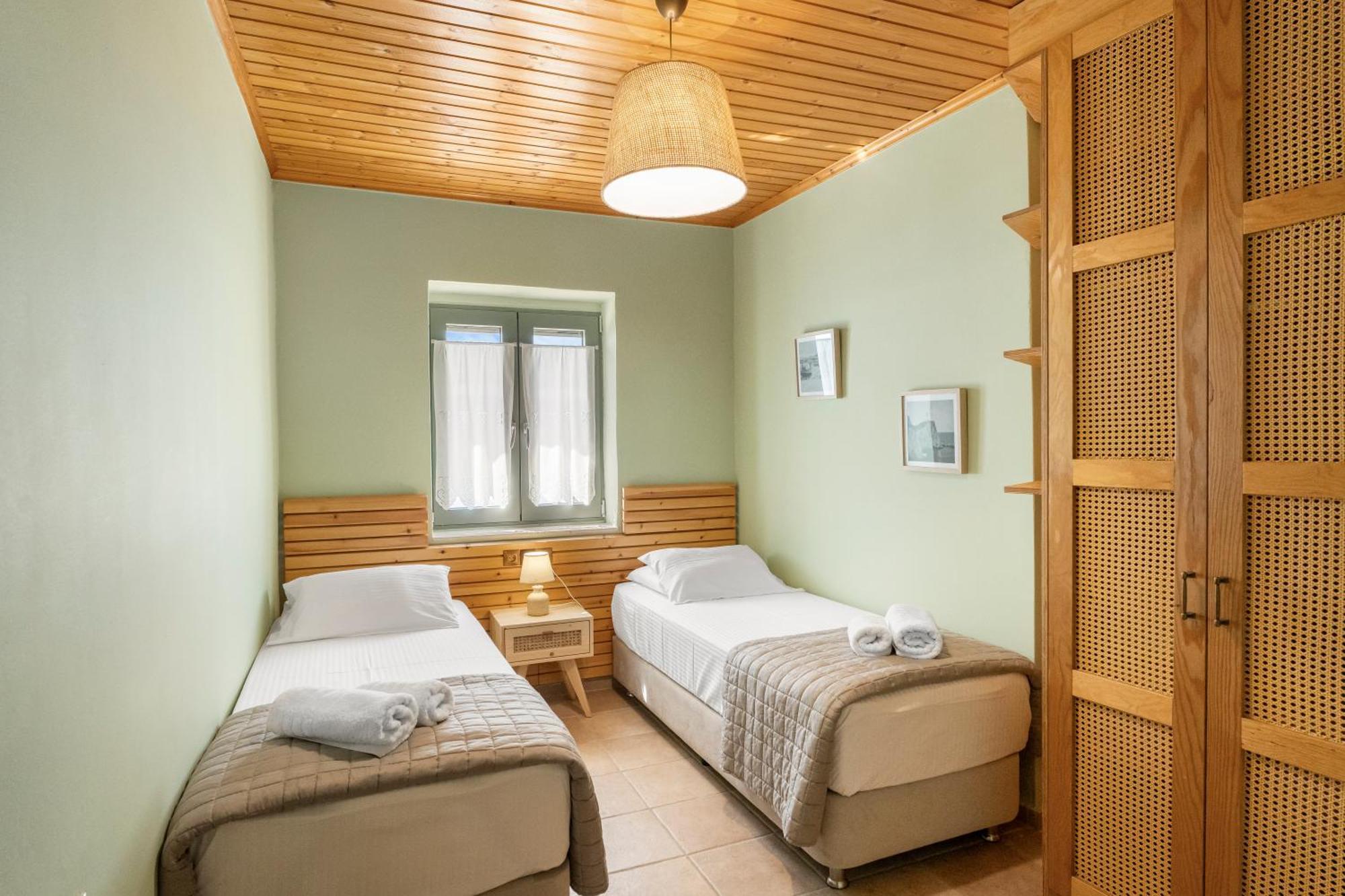 Villa Aurora Athánion Buitenkant foto